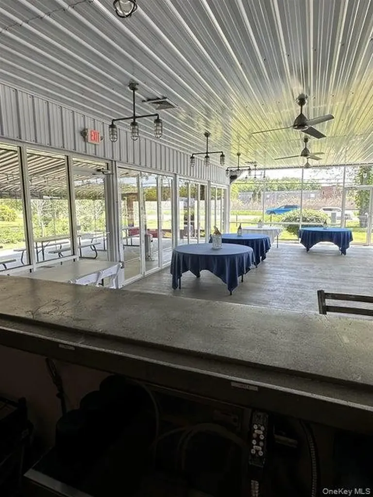 963 Kings Highway Saugerties NY 12477