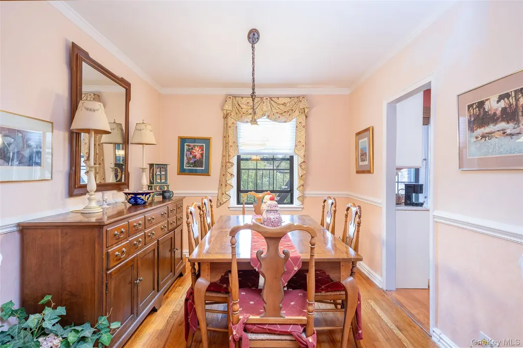180 Garth Road Scarsdale NY 10583