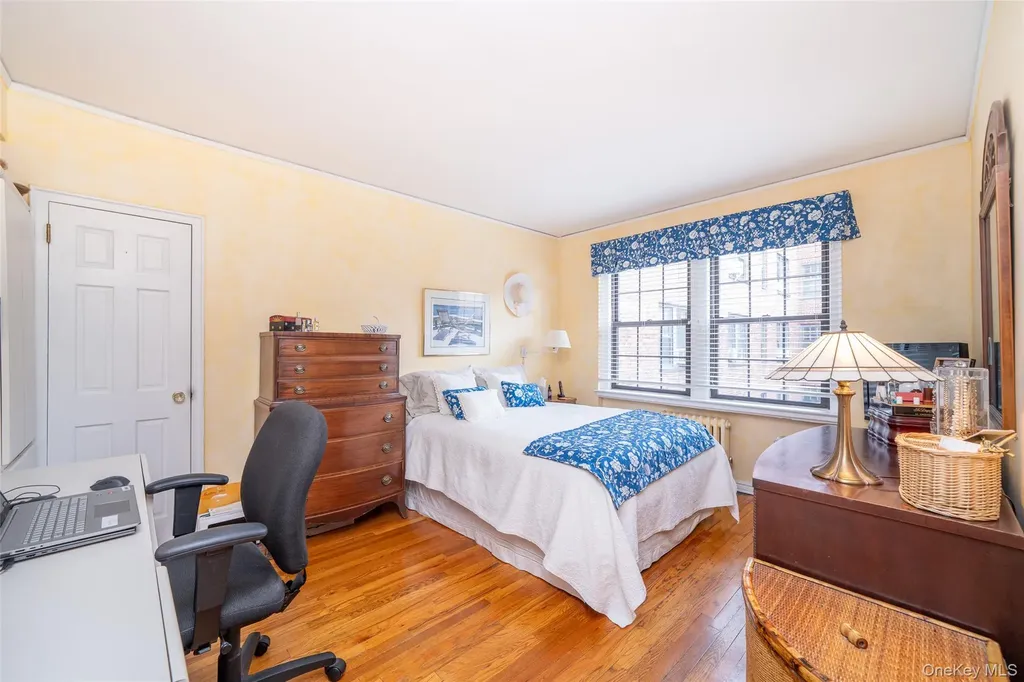 180 Garth Road Scarsdale NY 10583