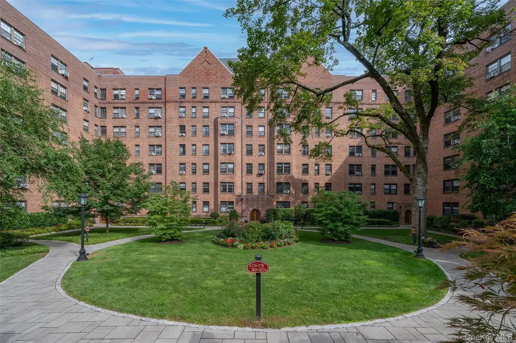 180 Garth Road Scarsdale NY 10583