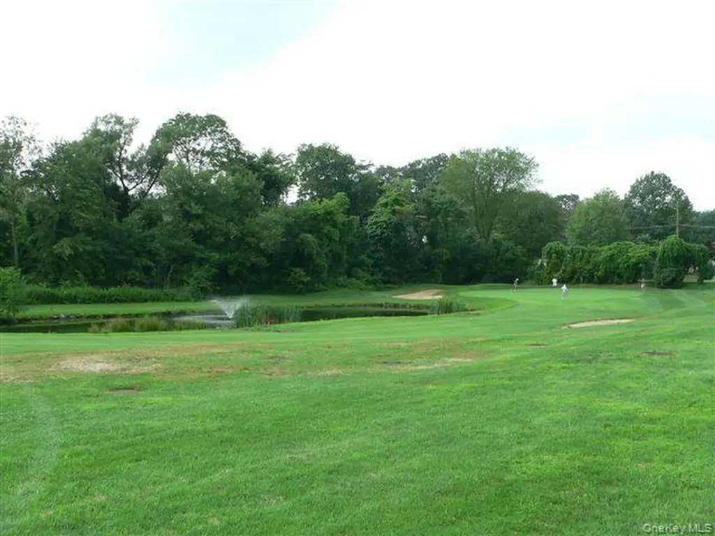 180 Garth Road Scarsdale NY 10583