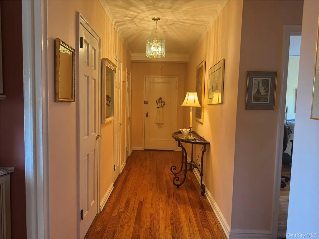 180 Garth Road Scarsdale NY 10583