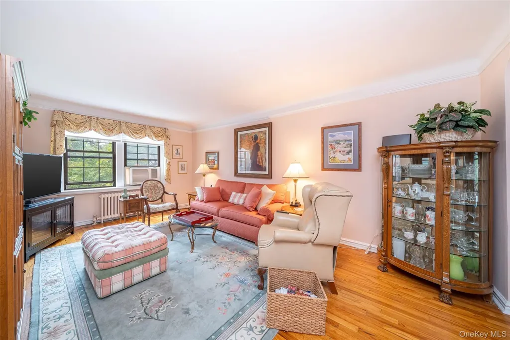 180 Garth Road Scarsdale NY 10583