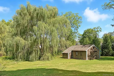 11 Carriage House Road Waccabuc NY 10597