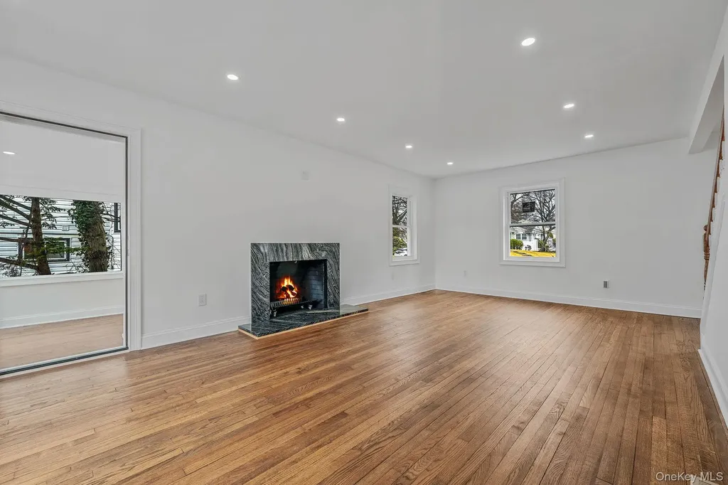 255 Moore Avenue Freeport NY 11520