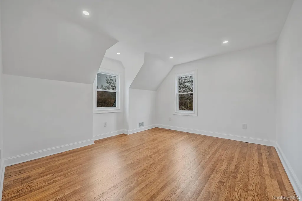 255 Moore Avenue Freeport NY 11520