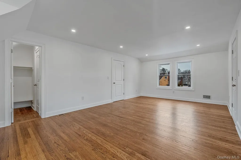255 Moore Avenue Freeport NY 11520