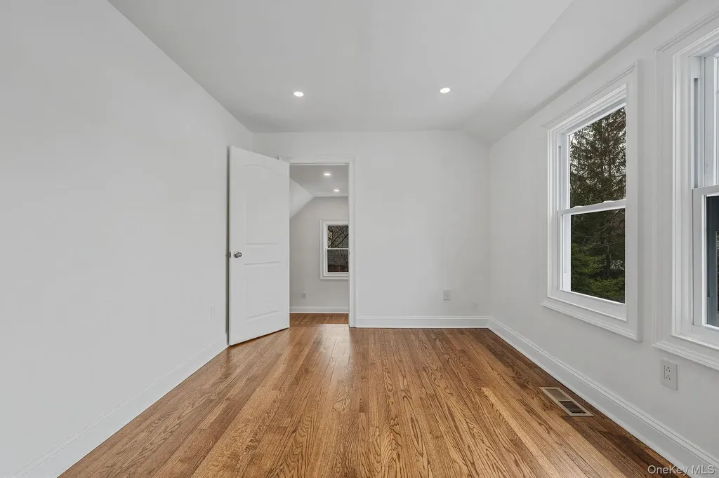 255 Moore Avenue Freeport NY 11520