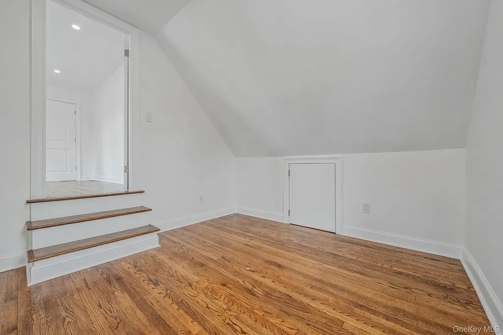 255 Moore Avenue Freeport NY 11520