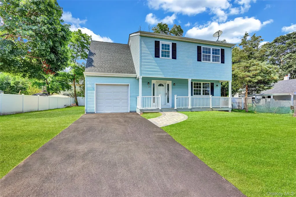 125 Smith Street Central Islip NY 11722