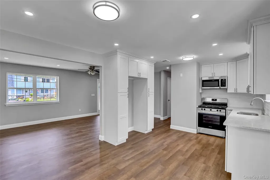 125 Smith Street Central Islip NY 11722