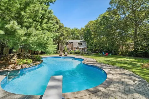 117 Trout Brook Lane Aquebogue NY 11931