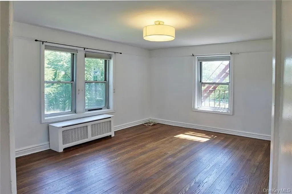 1470 Midland Avenue Yonkers NY 10708