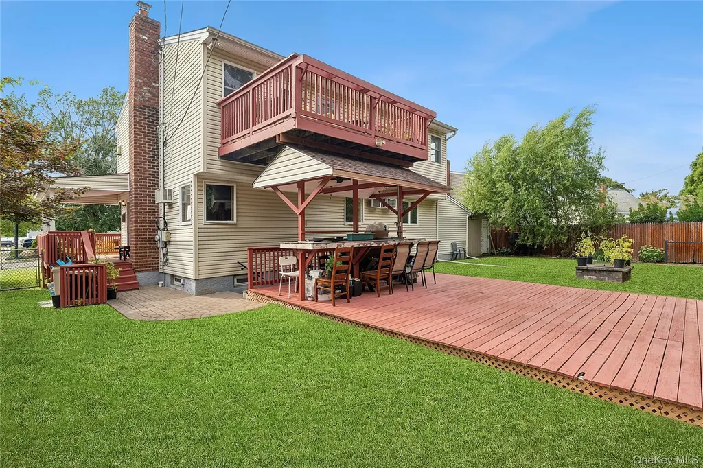 79 Elizabeth Drive Bethpage NY 11714