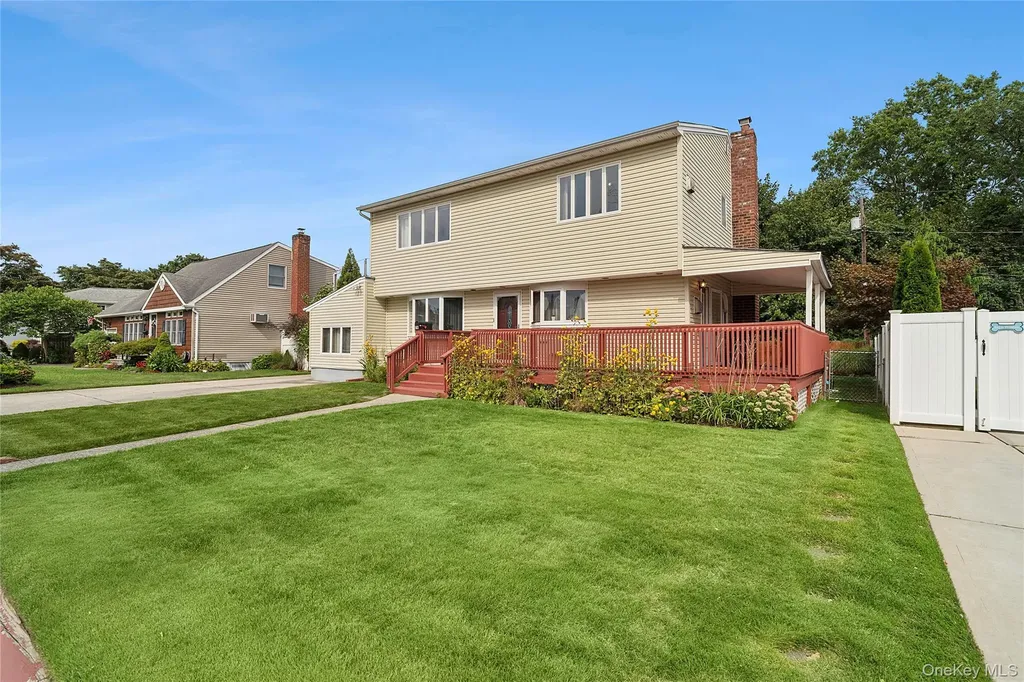 79 Elizabeth Drive Bethpage NY 11714