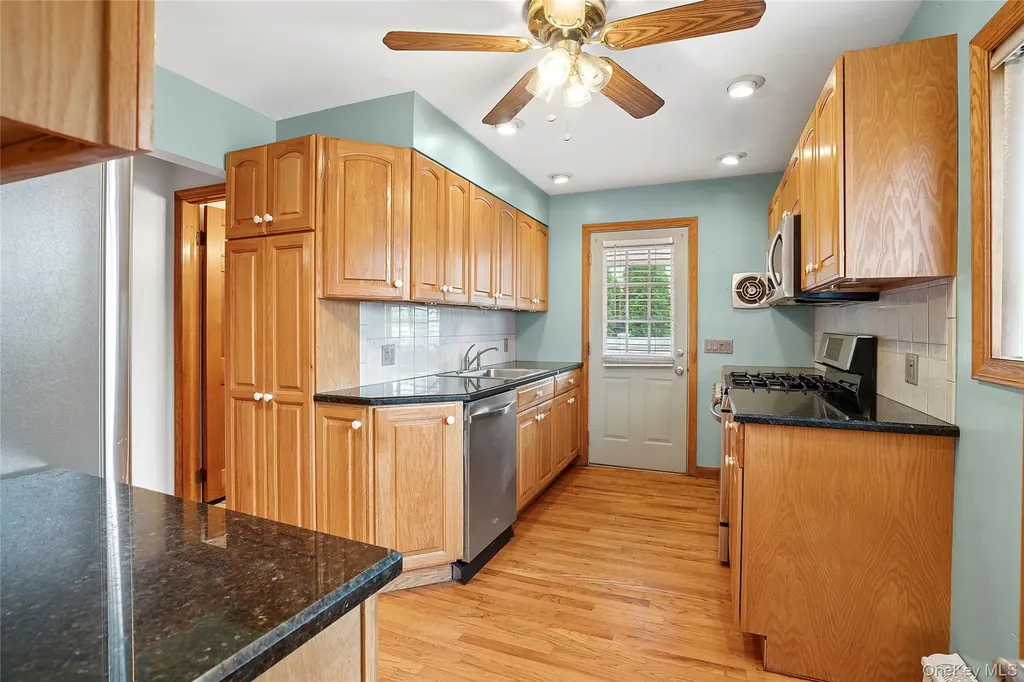 79 Elizabeth Drive Bethpage NY 11714