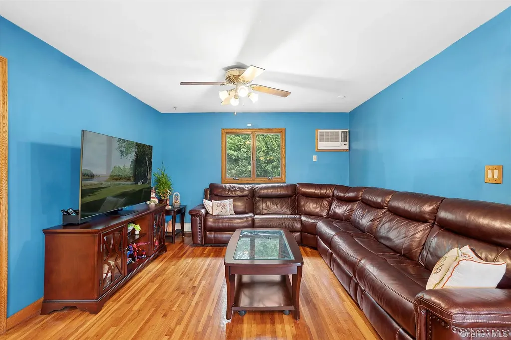 79 Elizabeth Drive Bethpage NY 11714