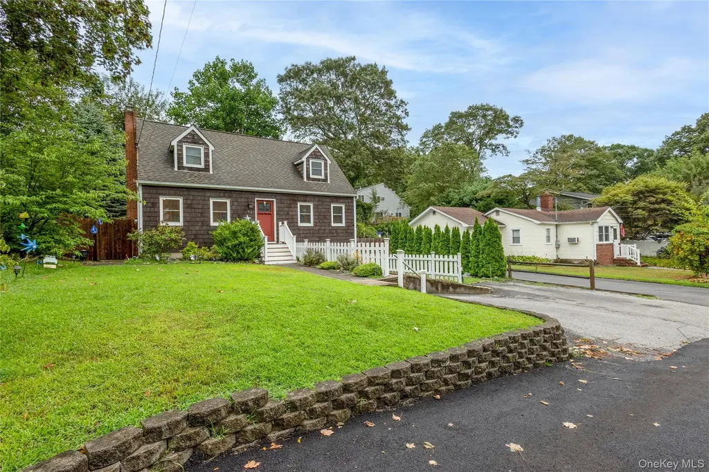 73 Mitchell Drive Sound Beach NY 11789