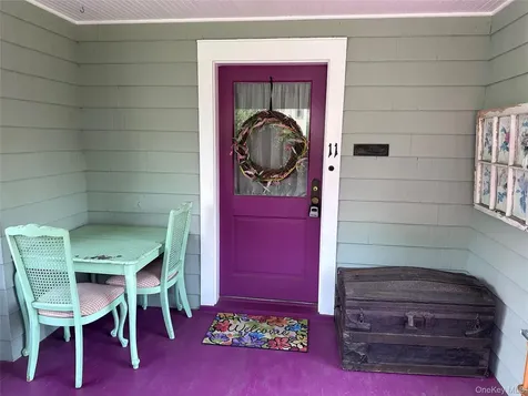 11 Washington Avenue Chatham NY 12037