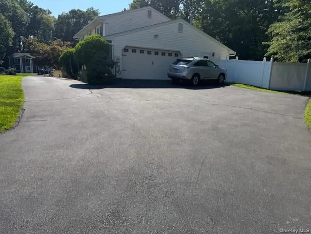 4 Tory Circle Tappan NY 10983