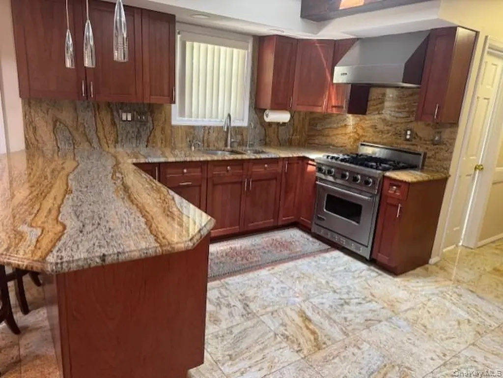 4 Tory Circle Tappan NY 10983
