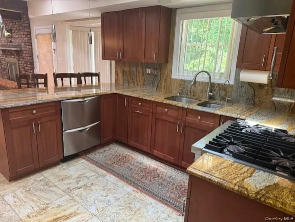 4 Tory Circle Tappan NY 10983