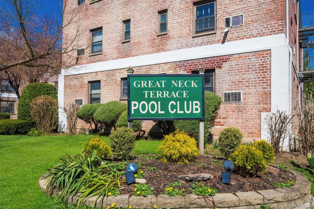 29 West Mill Drive Great Neck NY 11021