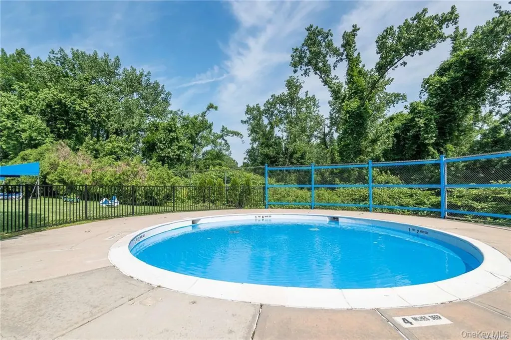 29 West Mill Drive Great Neck NY 11021