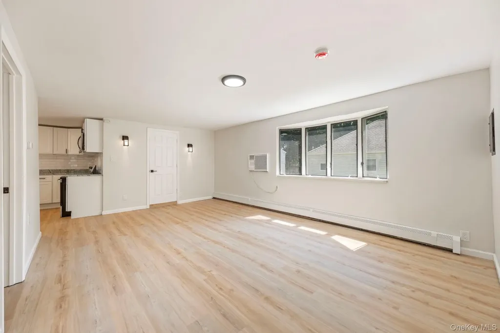 8 Mapes Lane Monroe NY 10950