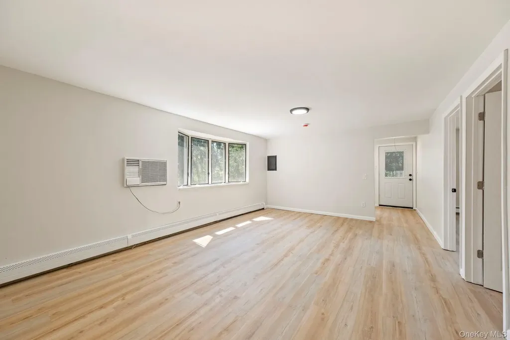 8 Mapes Lane Monroe NY 10950