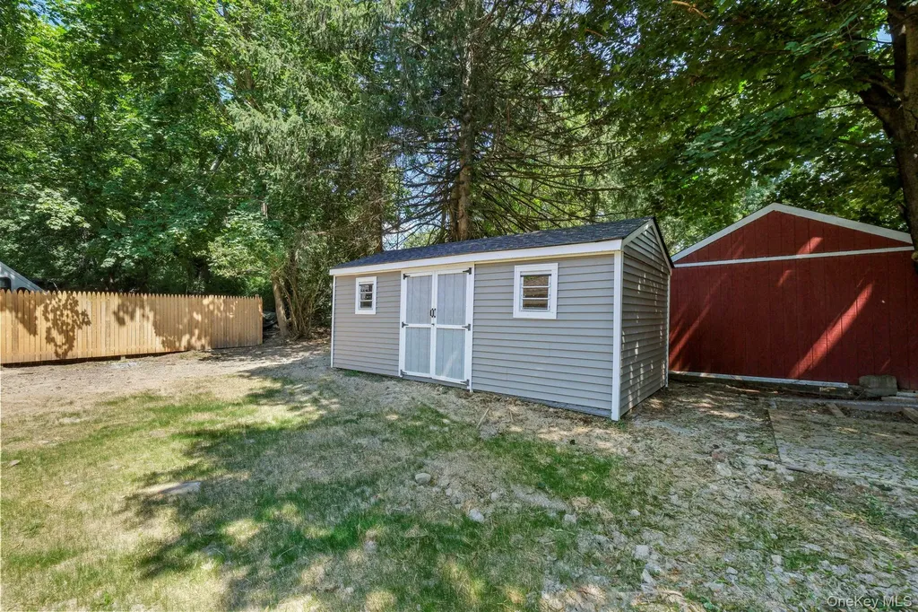 8 Mapes Lane Monroe NY 10950