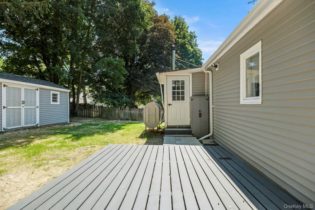 8 Mapes Lane Monroe NY 10950