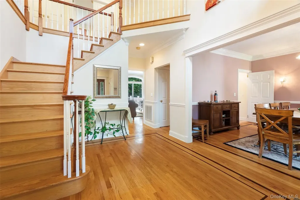 8 Crecco Place Mahopac NY 10541