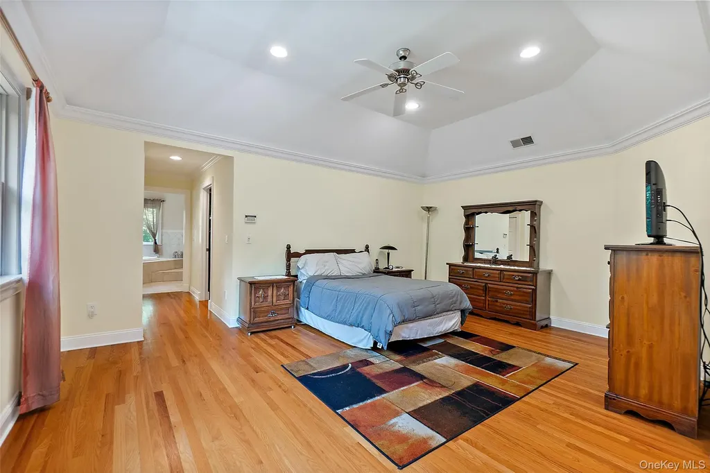 8 Crecco Place Mahopac NY 10541