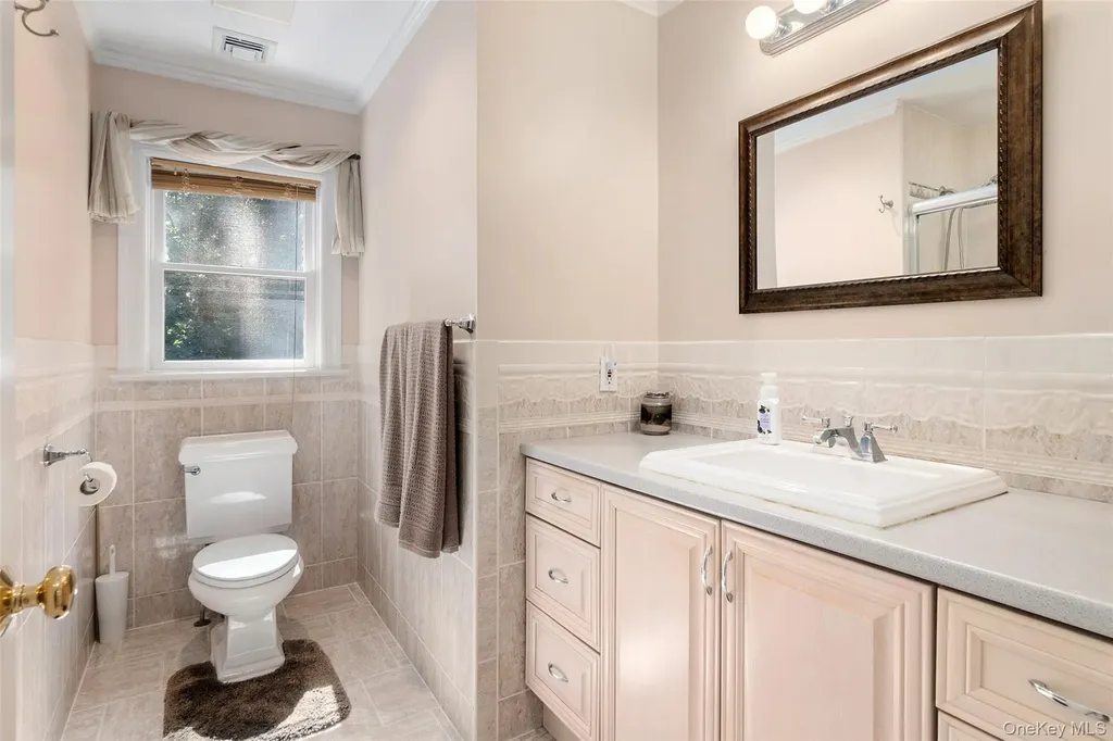 8 Crecco Place Mahopac NY 10541