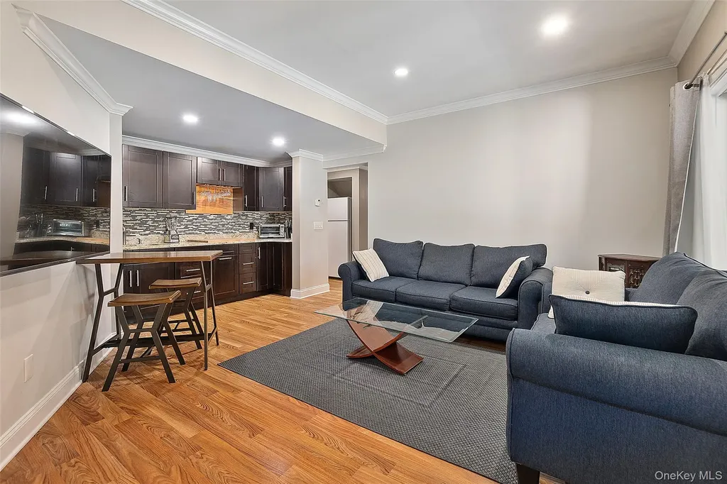 8 Crecco Place Mahopac NY 10541
