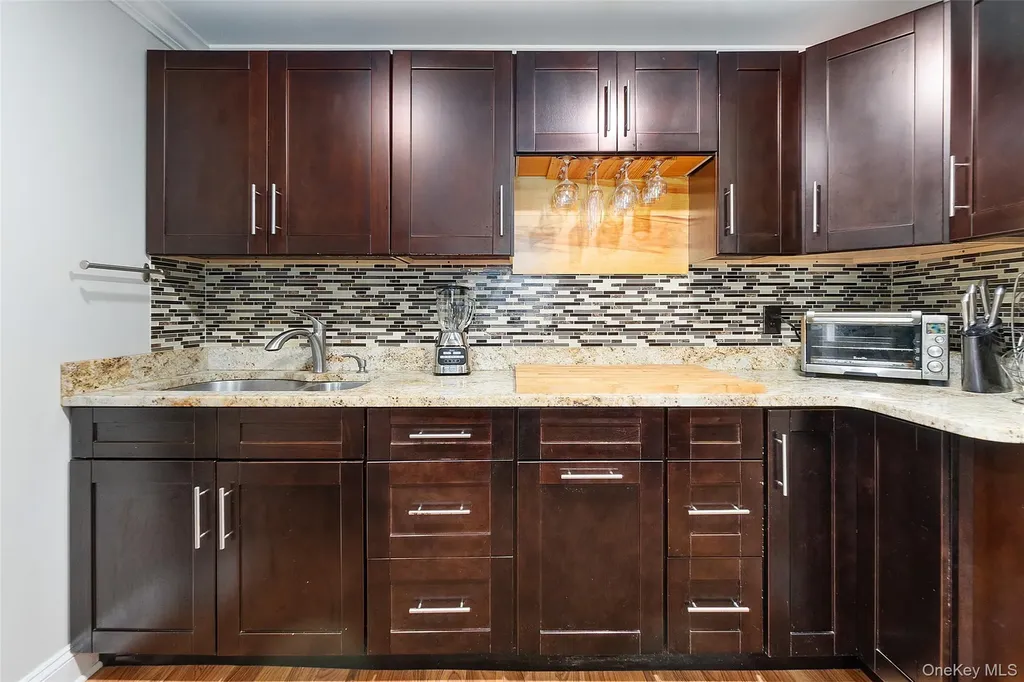 8 Crecco Place Mahopac NY 10541