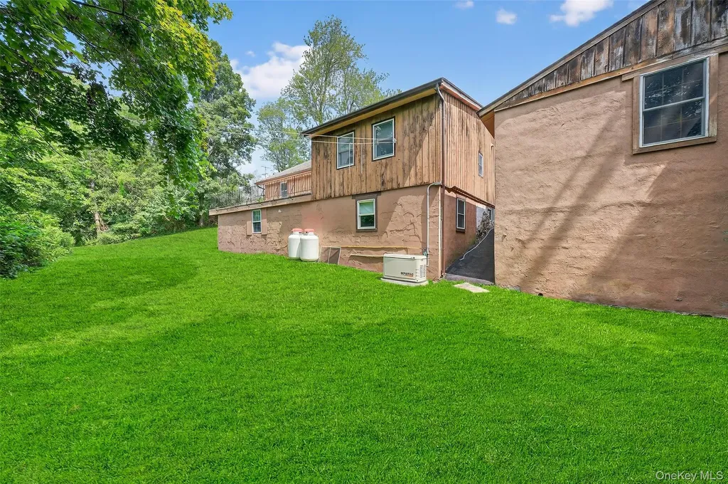125 Putnam Drive Carmel NY 10512