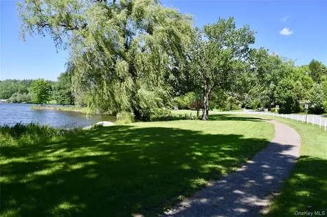 125 Putnam Drive Carmel NY 10512