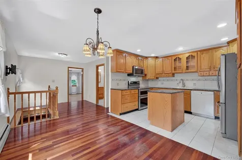 125 Putnam Drive Carmel NY 10512