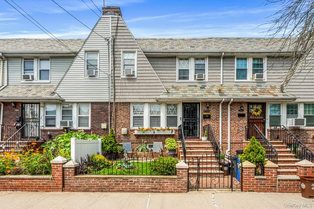 2543 Mickle Avenue Bronx NY 10469