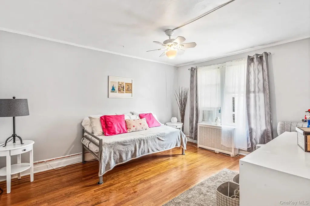 2543 Mickle Avenue Bronx NY 10469