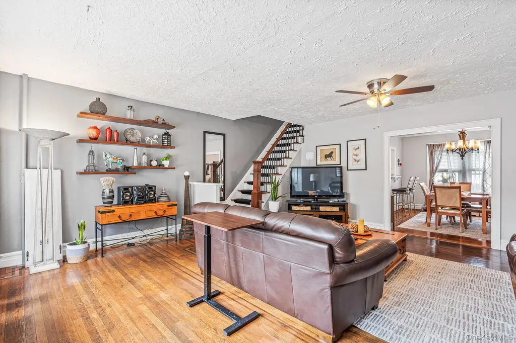 2543 Mickle Avenue Bronx NY 10469