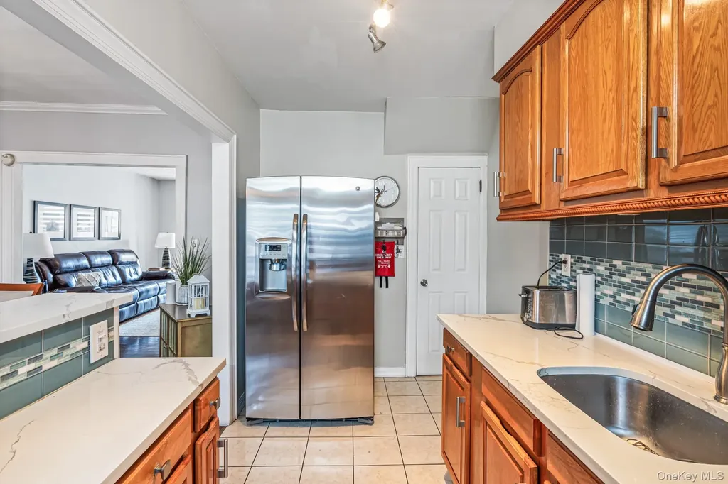 2543 Mickle Avenue Bronx NY 10469