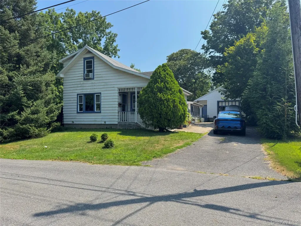 12 Clinton Avenue Catskill NY 12414