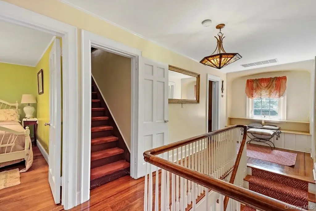 32 Parkway Circle Mount Vernon NY 10552