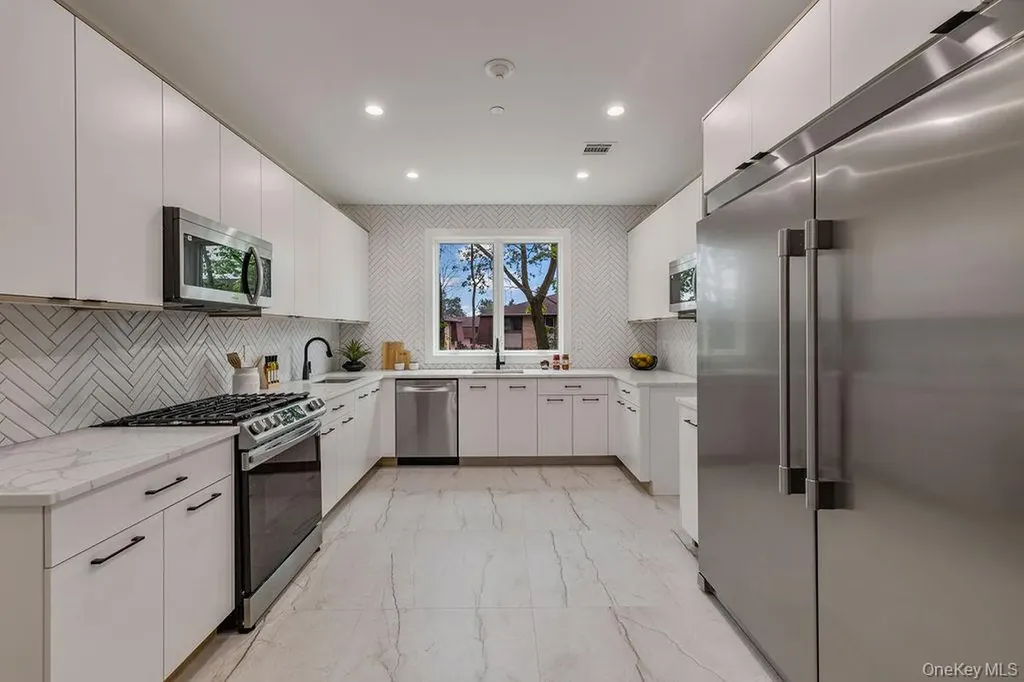 17 Union Road Spring Valley NY 10977