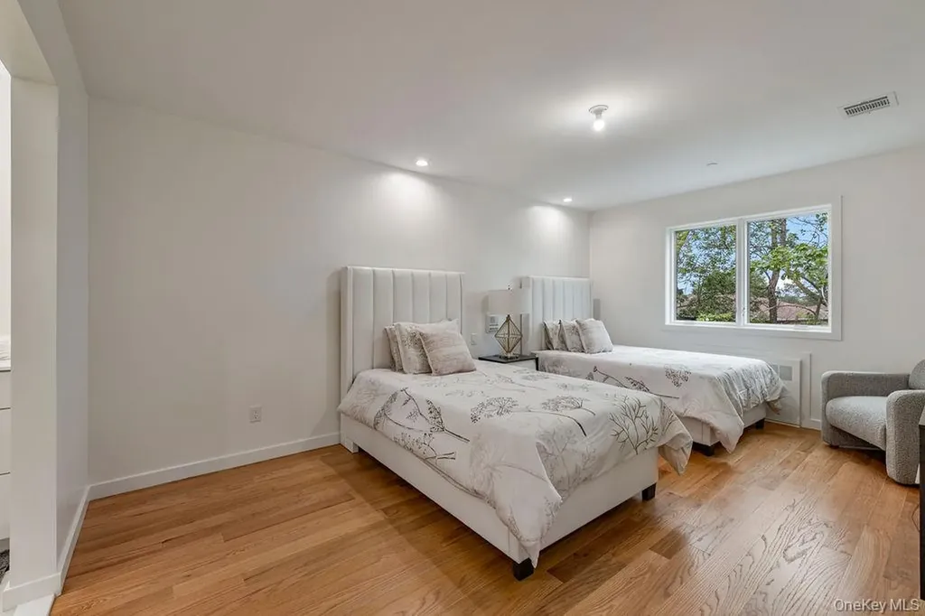 17 Union Road Spring Valley NY 10977