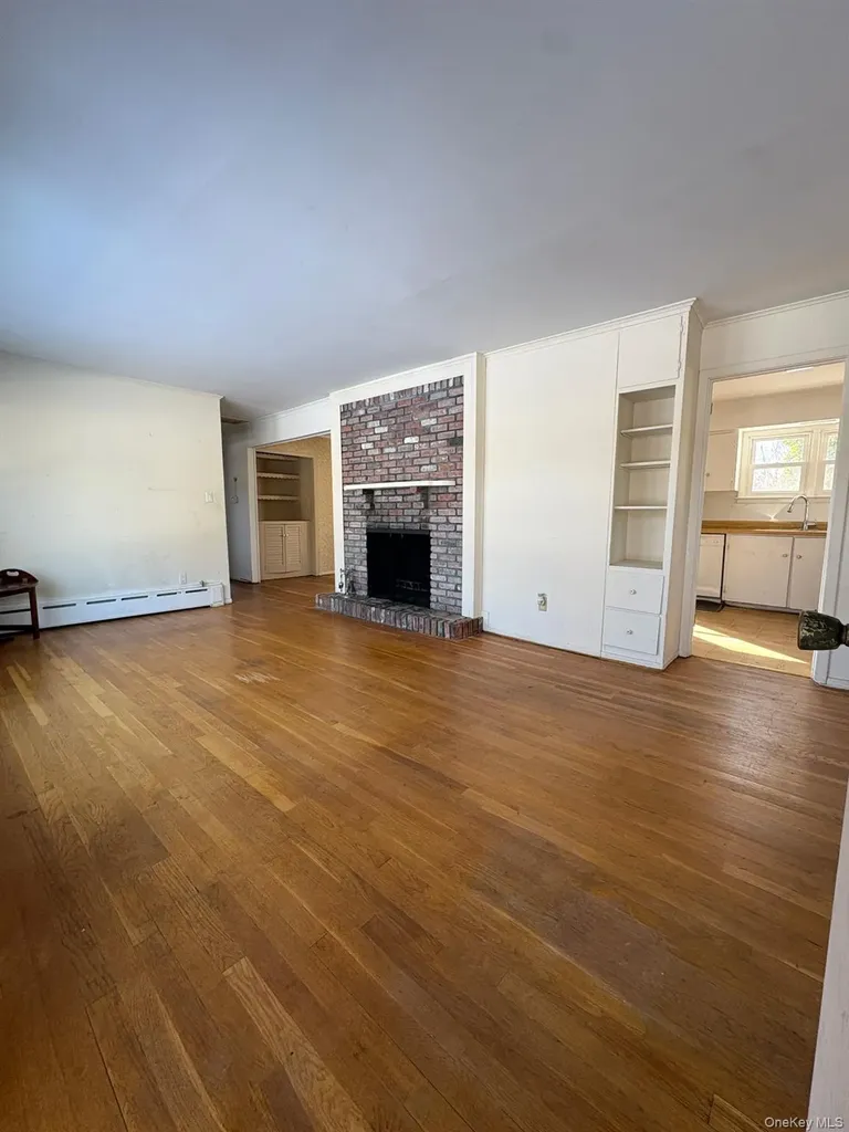 5 Leland Drive Westhampton NY 11977