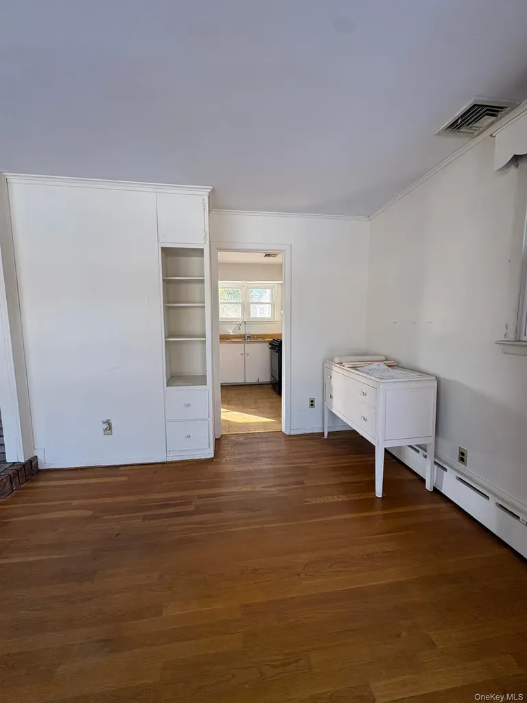 5 Leland Drive Westhampton NY 11977